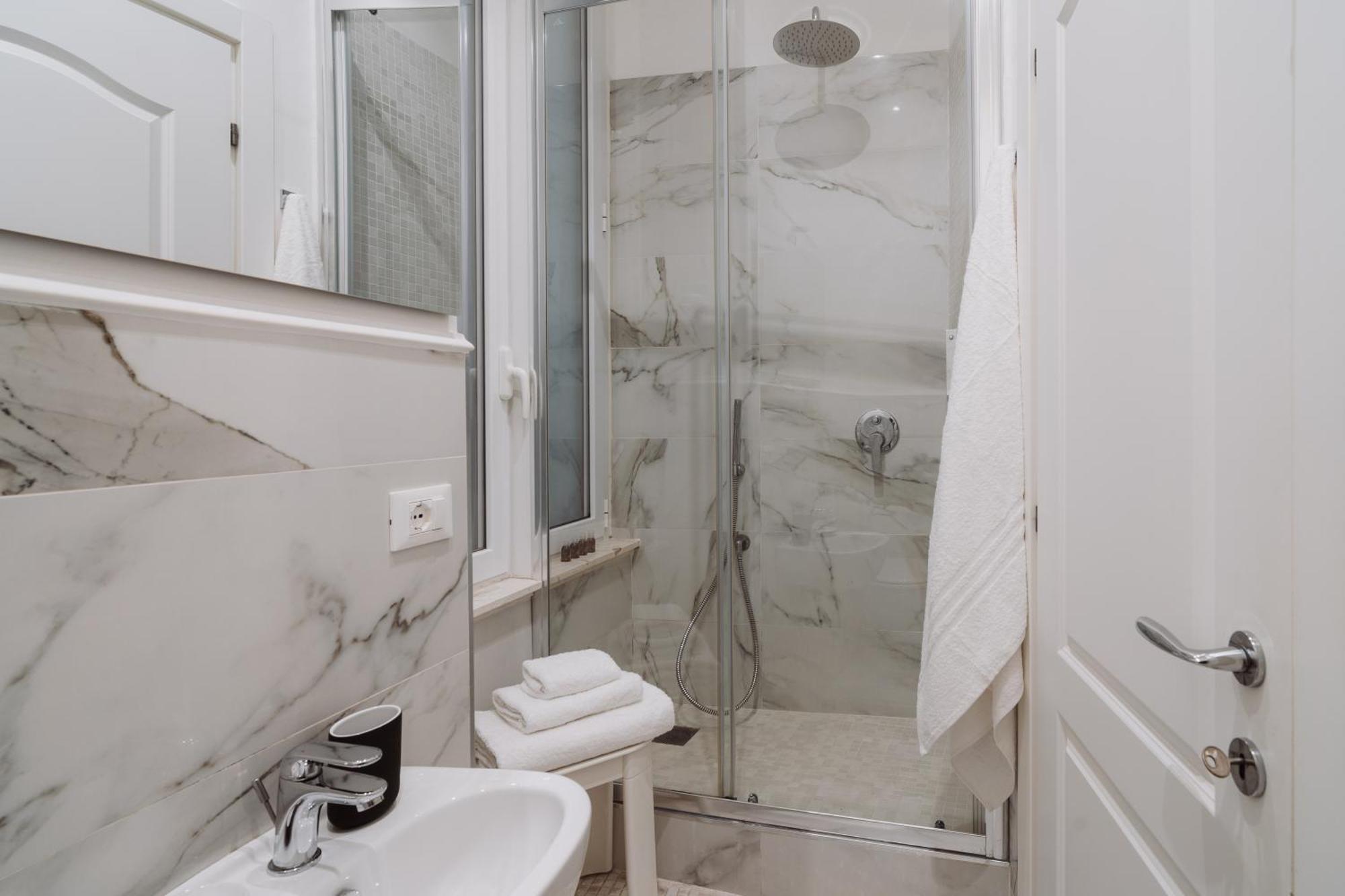 Rooms Genova Dei Rolli Экстерьер фото